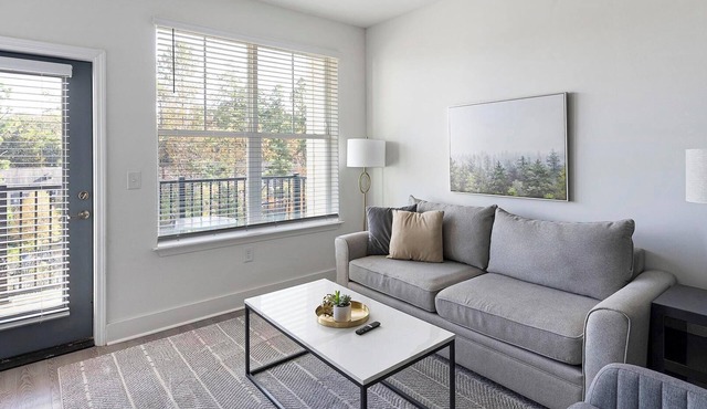 Landing | Stylish 2BD, Clubhouse, Pool