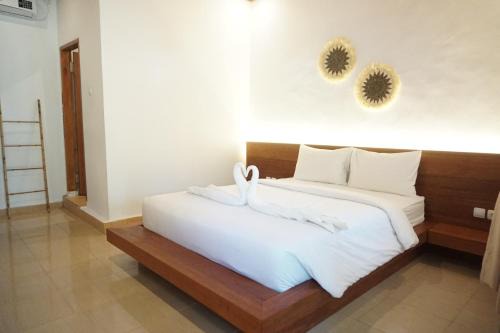 Lantis Corp Inn