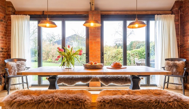 Lapworth Barn - Luxury Cottages