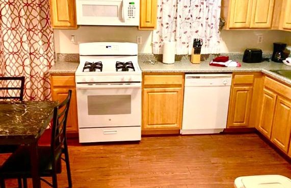 Large 3-Bedrooms/2-Bath Apt, One Block to Train