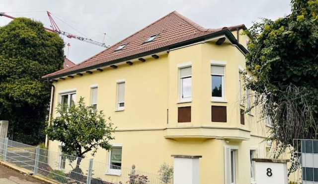 Large 4 room apartment in a small villa, 110sqm