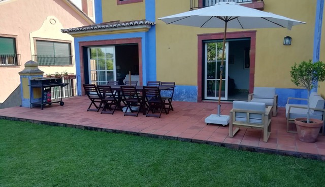 Large and Spacious House Overlooking Historic Town of Sintra and National Park