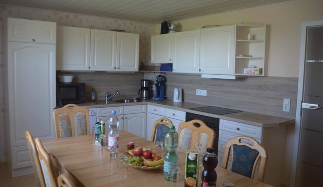 Large apartment in the Ederbergland "Beim Zämmermichel"