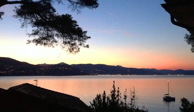 Large apartment next to the beach, free parking (Santa Margherita/Portofino)