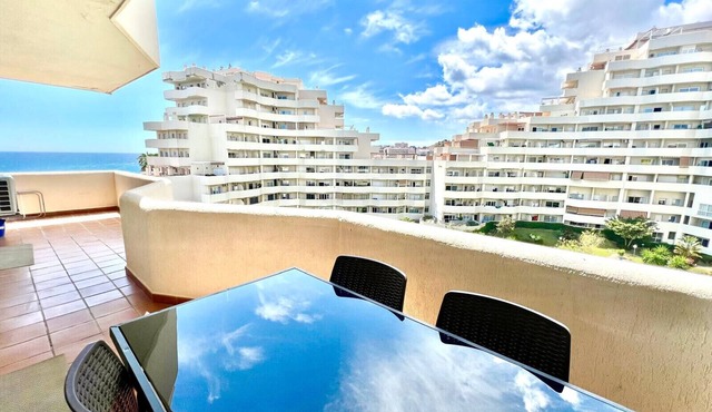 Large Apartment Side Sea View Benalbeach