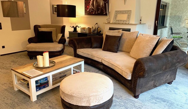 Large apartment with three bedrooms, living room, kitchen, dining room, garden