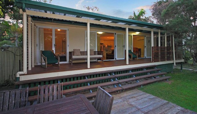 Large beachside house in quiet bush surroundings