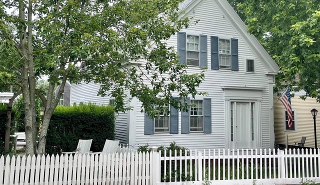 Large Beautiful Family Home in the Heart of the West End! RPSH009