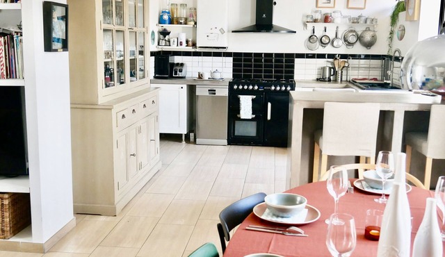 Large charming house near the sea and the landing beaches, L'échappée belle
