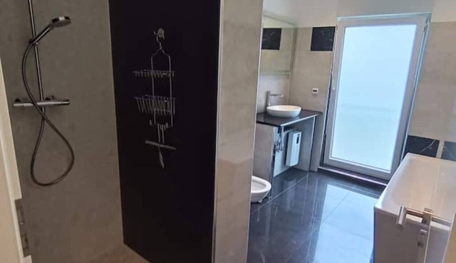 Large comfort bungalow incl. car charger