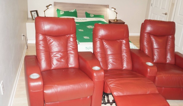 Large Comfortable Private Cozy 1BR steps from NYC!