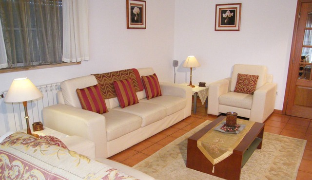 Large & Comfortable holiday home with private pool & Free WiFi Property overview