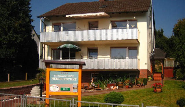Large, comfortable, quiet 4-star apartment in the climatic health resort of Polle on the Weser cycle path