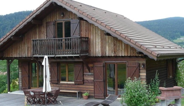 Large full comfort chalet for 6