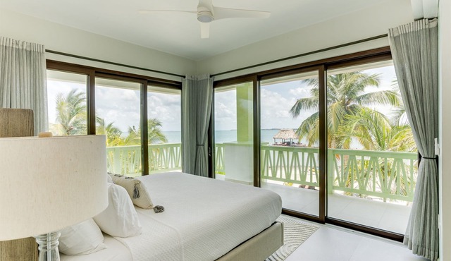 Large Group Unit 122: Sleeps 8, Sea Views,3BR/2BA