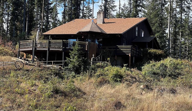 LARGE GROUPS WELCOME-FAMILY REUNION-CORP RETREAT ETC-PICNIC AREA GAZEBO SEATS 50