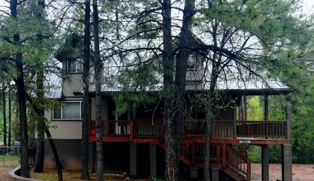 Large home that is Family friendly and pet friendly non smoking home