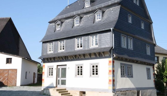 LARGE HOUSE WITH MODERN COMFORT FOR 25 PEOPLE BETWEEN RHEIN AND MOSEL
