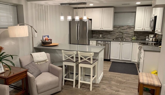 Large kitchen/in suite laundry/Self Contained, Central location.