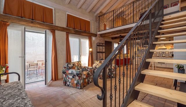 Large Loft Style Apartment with Garden in Farmhouse Resort