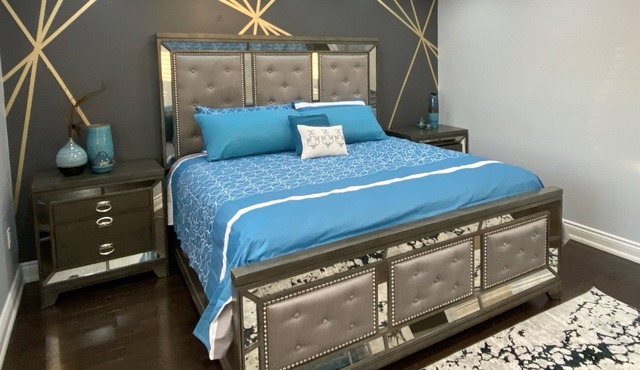 Large & Luxurious 4 Bedroom Executive House in Newcastle - Clarington Ontario