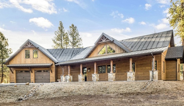 Large Luxury 5-Br Flagstaff Cabin on 8 acres