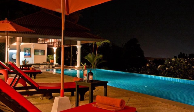 Large Luxury 6 Bed Pool Villa sleeps 13 with daily maid service nr Layan Beach
