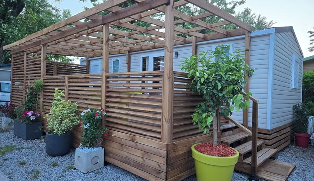 Large mobile home Aubenas