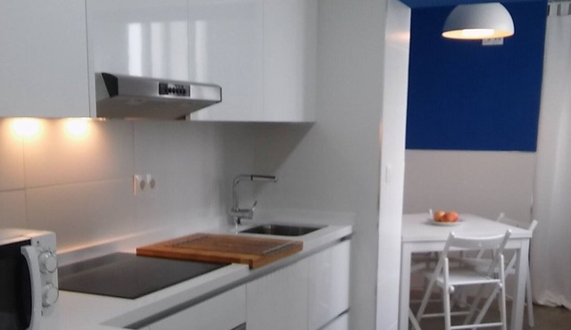 Large, modern, group friendly apartment in the heart of Granada