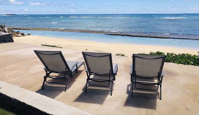 Large Oceanfront House on a Secret Beach with Spacious Yard and Amazing Views