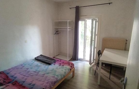 Large Peaceful Room