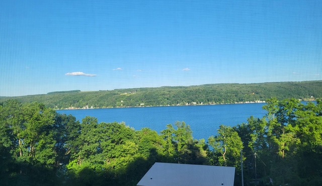Large private bedroom and bathroom in custom lake house, hot tub, game room