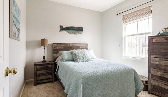Large Private Saddle Rock Condo with a 2 car Tandem Garage
