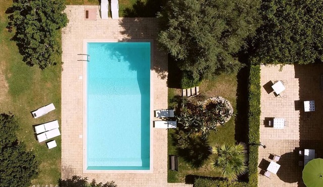 Large private villa with swimming pool in Sicily