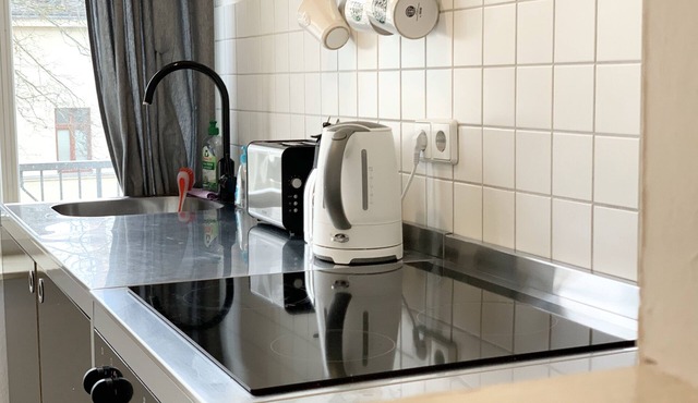large, quiet apartment with balcony near the Red Bull Arena