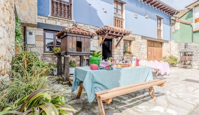 Large Rural House in Picos de Europa with 8 bedrooms and 8 bathrooms.