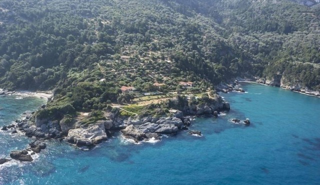 Large rental Estate Samos luxury rental estate - Greece