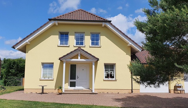 Large rural vacation home in a quiet location near the Spreewald