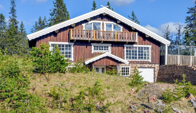 Large, spacious vacation home.