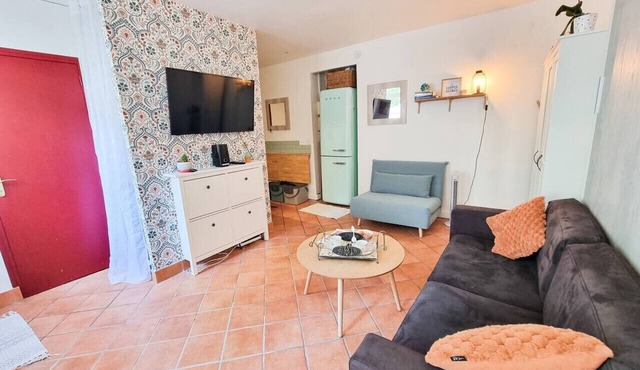 Large studio with terrace 15 minutes from Paris-La Défense