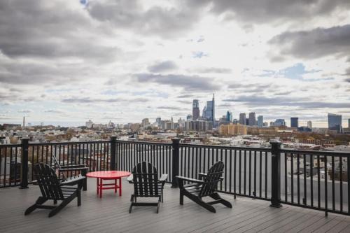 Large Studios, 1BR, Free Parking Gym, Game Room