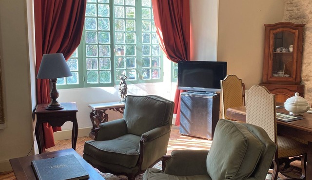 Large suite with living room