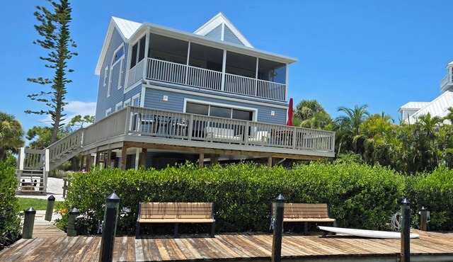 Large, Updated, Palm Island home. Don Pedro. Huge Dock, Superb Boating access