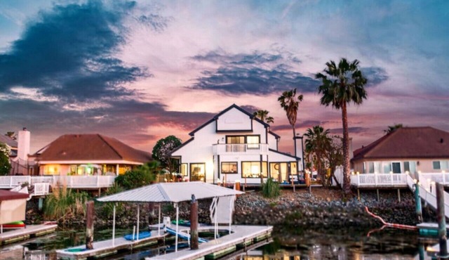 * Large Updated Waterfront Delta Manor Boat Dock *