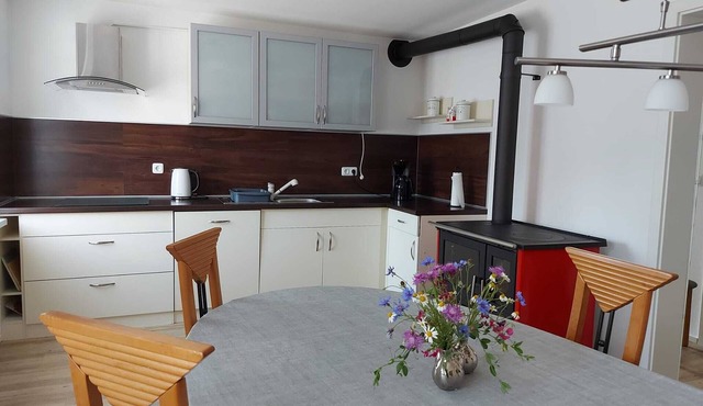 Large vacation apartment with terrace (120sqm) for up to 6 people