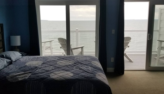 Largest Waterfront Condo On Pib With Over 2000 Square Feet