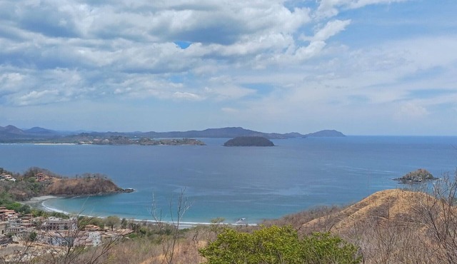 Las Catalinas - Studio Cazenovia centrally located, short walk to beach