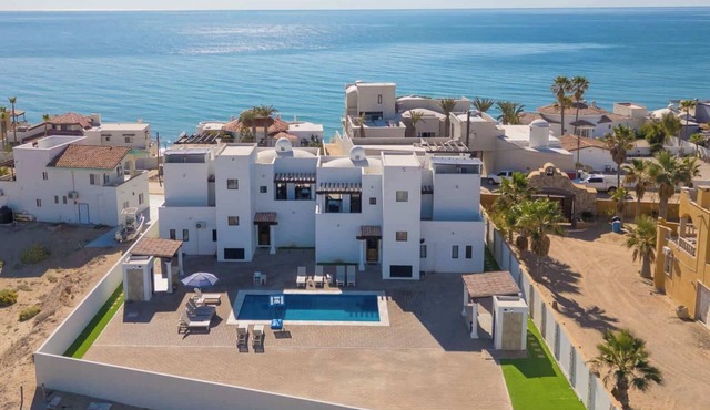 Las Conchas with a Pool and Steps to Beach Access