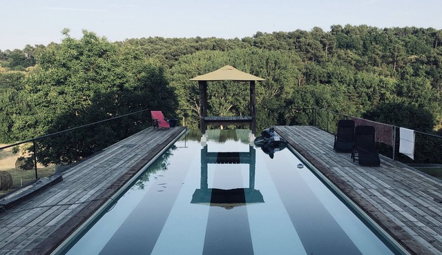 Last minute rental!!!Wonderful Artist House, Asian Feel, Great View.