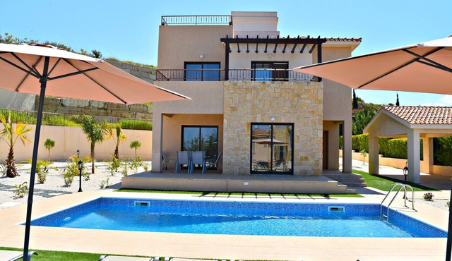 Latchi Beach Location - 4 Bedroom Luxury Villa - Private Pool -Amazing Sea Views